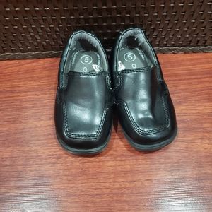 Cherokee Dress Shoes